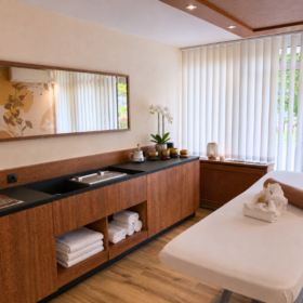 grid_600x520_wellnesslounge_4